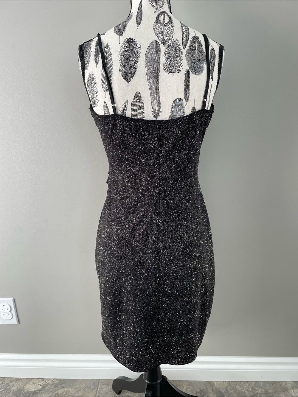 LE CHATEAU - Black Sparkle Spaghetti-Strap Dress - Picture 2 of 6